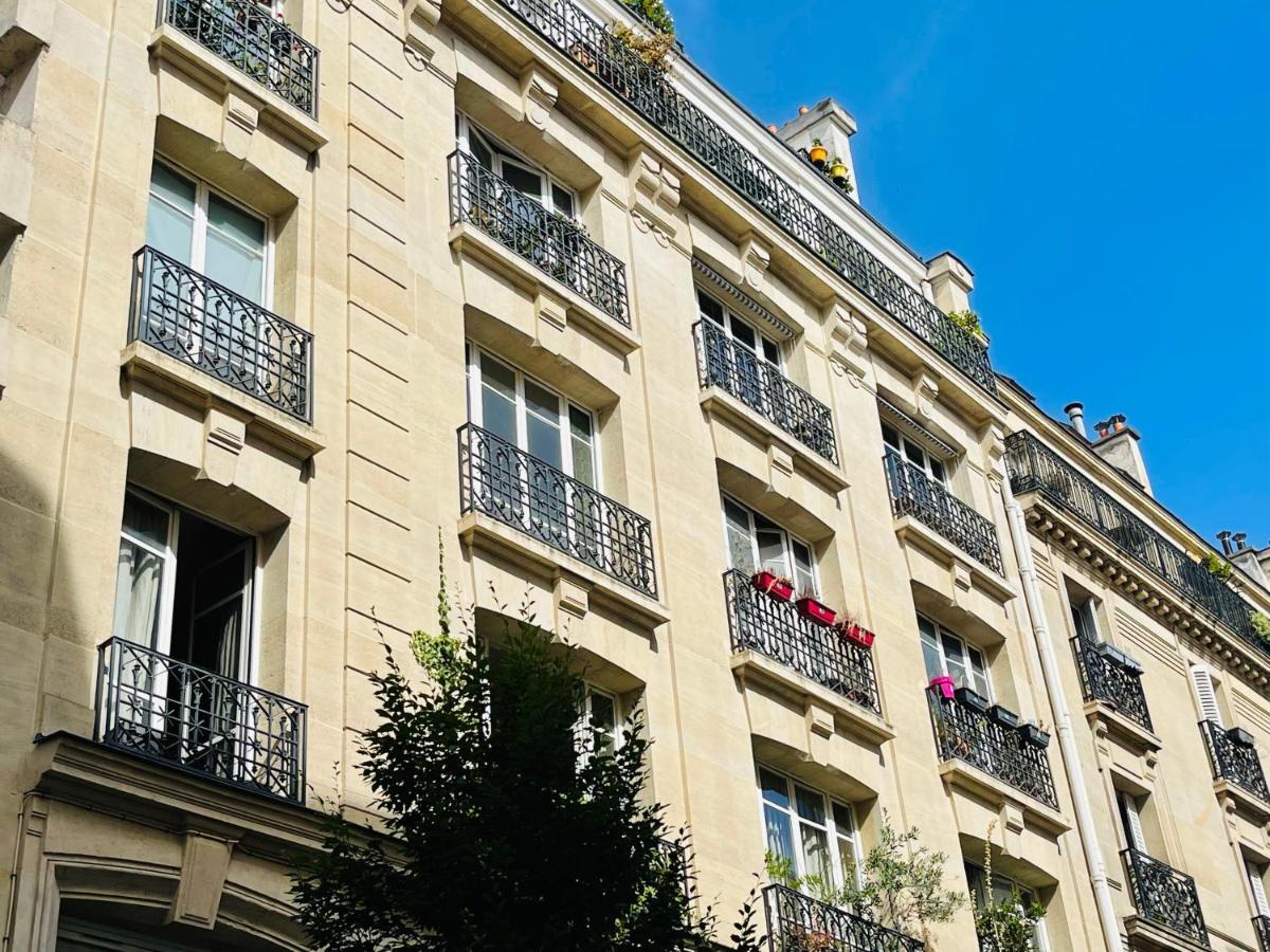 Centre Dernier Etage Vue Ascenseur * Parijs