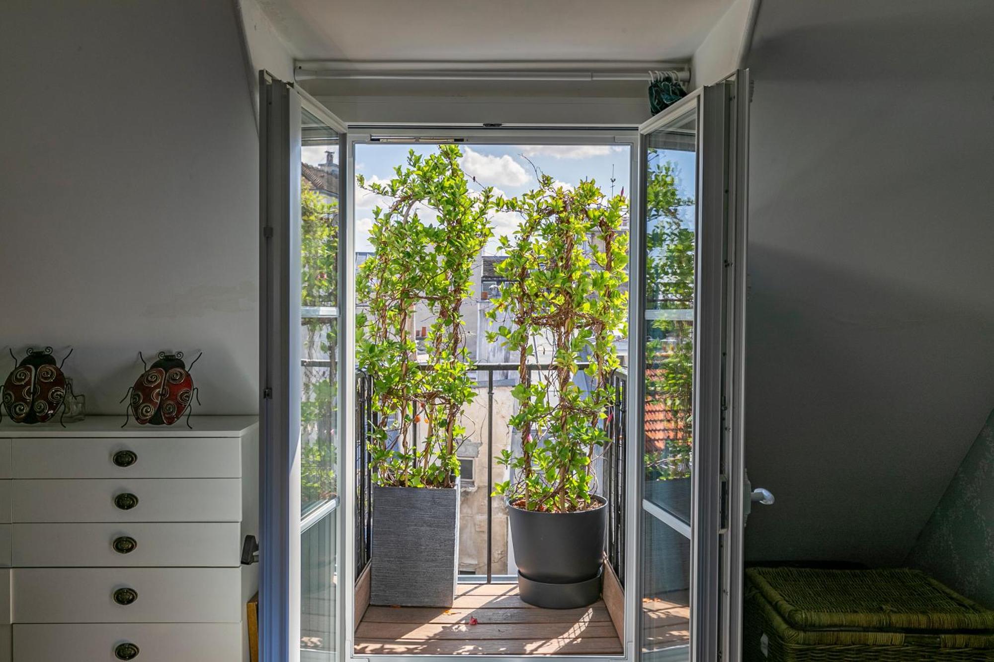 Centre Dernier Etage Vue Ascenseur Parijs