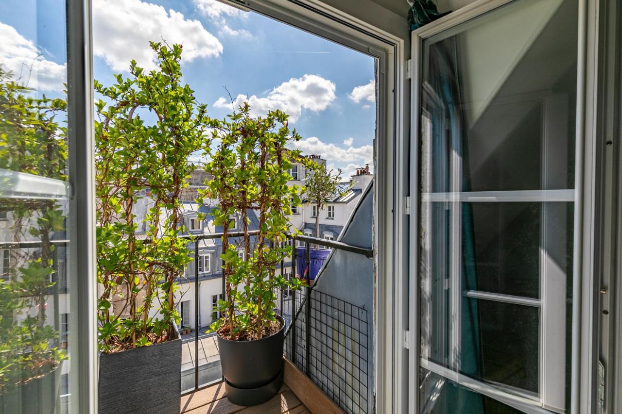 Centre Dernier Etage Vue Ascenseur Appartement Parijs